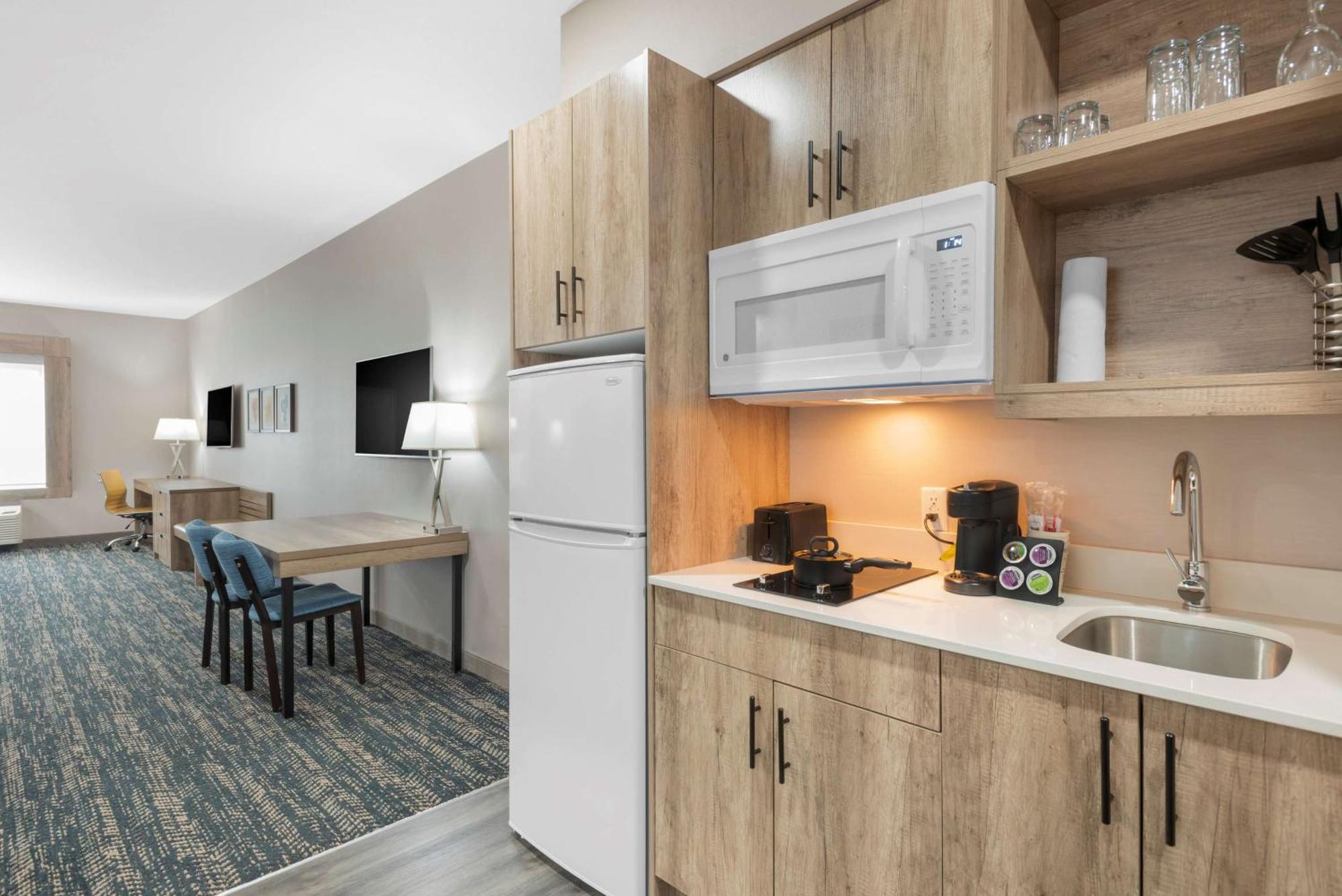 Best Western Premier Executive Residency Medicine Hat Esterno foto